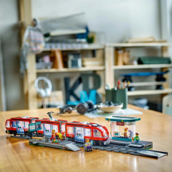 City Şehir Merkezi Tramvay İstasyonu 60423