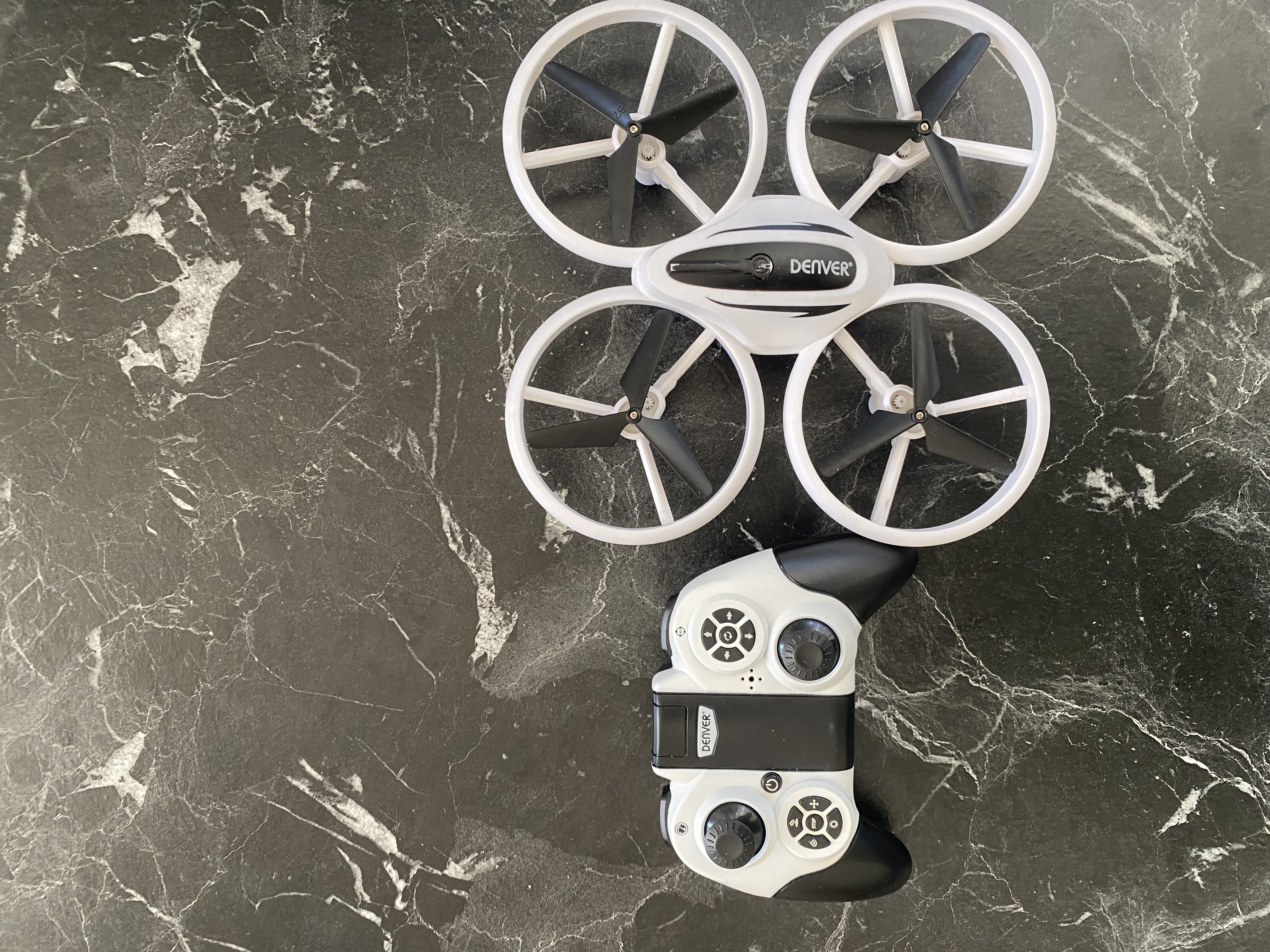Denver DRO-200 model drone