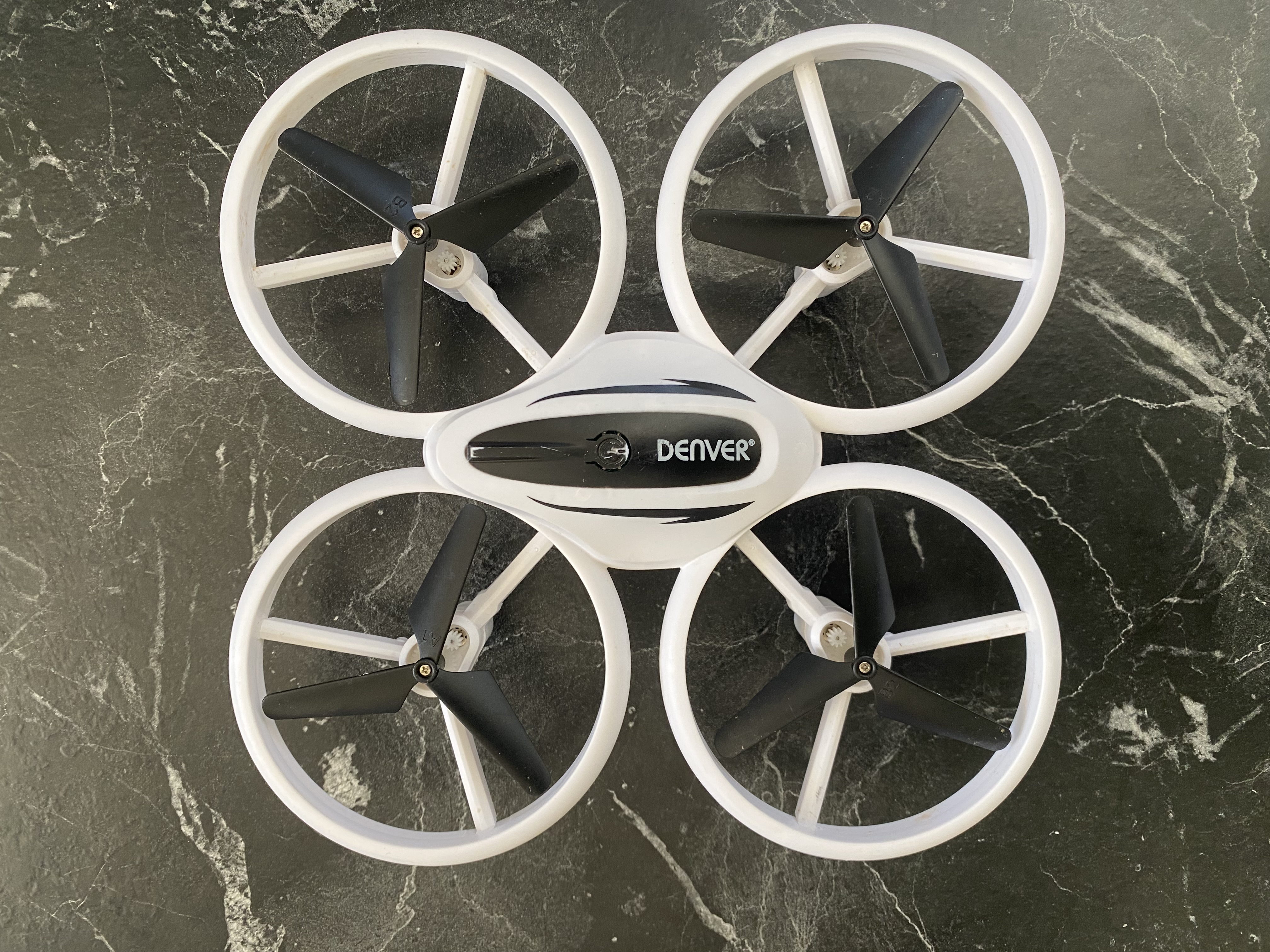 Denver DRO-200 model drone